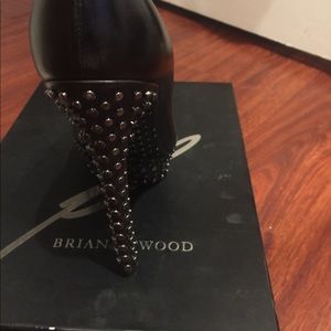 Brian Atwood Pump Black